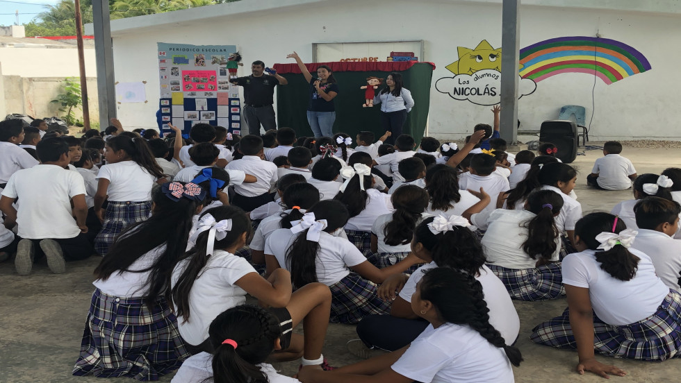 Pláticas de Prevención del Delito en la escuela Nicolás Bravo.