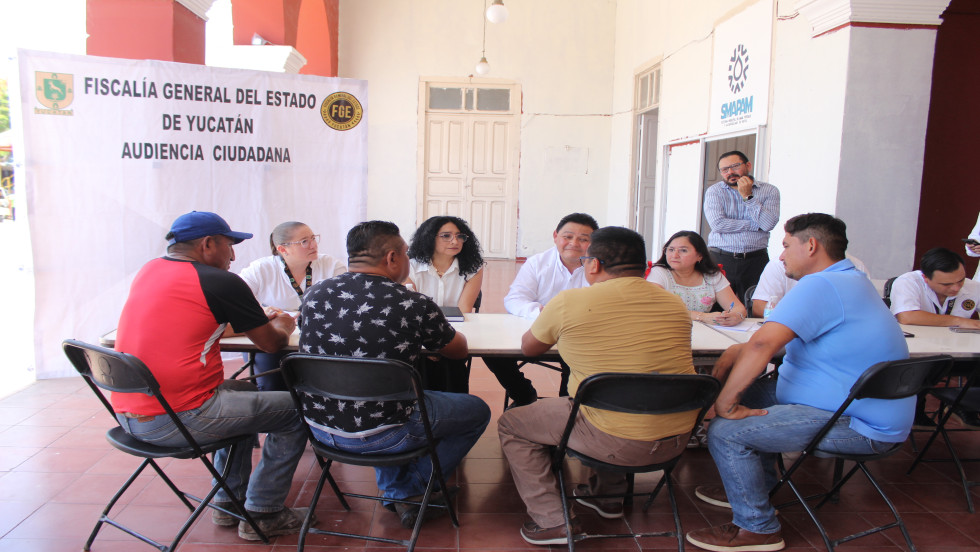 Fiscal General escucha de primera mano a habitantes de Motul