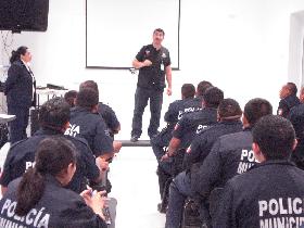 Capacitan a Polic&iacute;as Municipales para prevenir la Trata de Personas