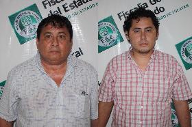 Padre e hijo acusados de fraude