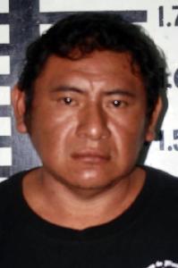 DESCUBREN A EMPLEADO CUANDO VACIABA LA CAJA FUERTE