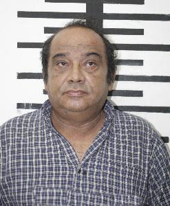 OFRECIÓ VENDER VEHÍCULO A UN PRECIO MÁS ALTO Y SE QUEDÓ CON EL DINERO