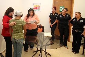 Entregan a Procuraduría de Justicia de Tabasco a menor localizada por Alerta Amber Yucatán