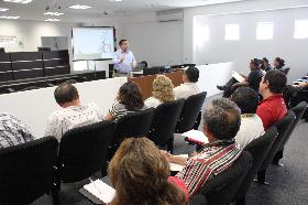 Intensifica Fiscalía preparación científica de especialistas