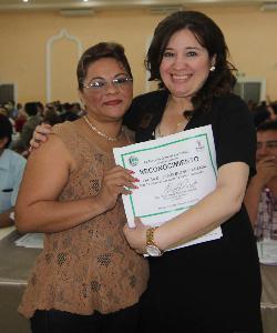 Reconocen años de servicio del personal de la Fiscalía