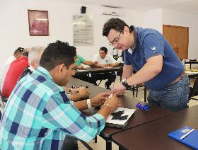 Peritos de la Fiscal&iacute;a se perfeccionan en aval&uacute;o de relojer&iacute;a fina