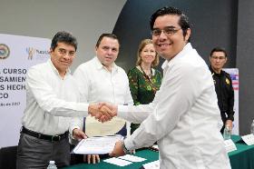 M&aacute;s capacitaci&oacute;n de nivel internacional para elementos de la FGE