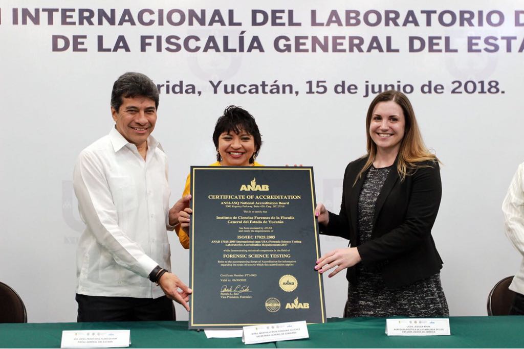 Certifican internacionalmente a Laboratorio de Gen&eacute;tica Forense de la FGE