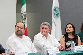 Fiscal&iacute;a y UADY suman esfuerzos para impulsar una sociedad igualitaria